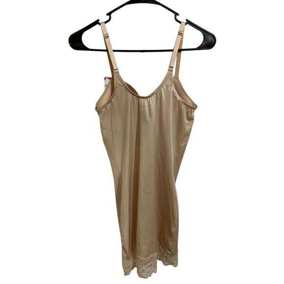 Red Hot Spanx Women's Large Lace Cropped Full Slip Soft Nude NWT - Picture 5 of 7